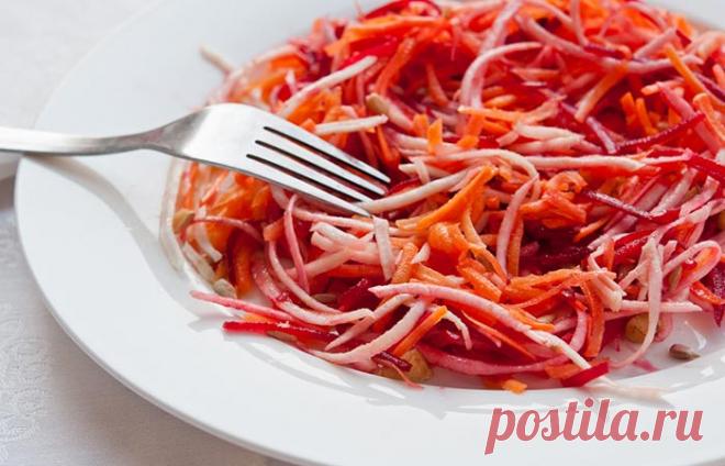 Салат «Метелка» для очищения кишечника и похудения Ингредиенты:

1 средняя свёкла;
1 морковь;
1 яблоко;
100 гр капусты;
сок половины лимона.


Приготовление:
1. Берете свеклу, морковь, яблоко, капусты, режете все тонкой соломкой.
2. Перемешиваете и за…