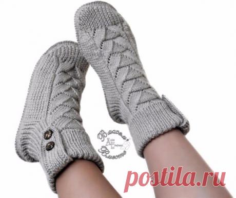 Носки - сапожки женские связаны спицами