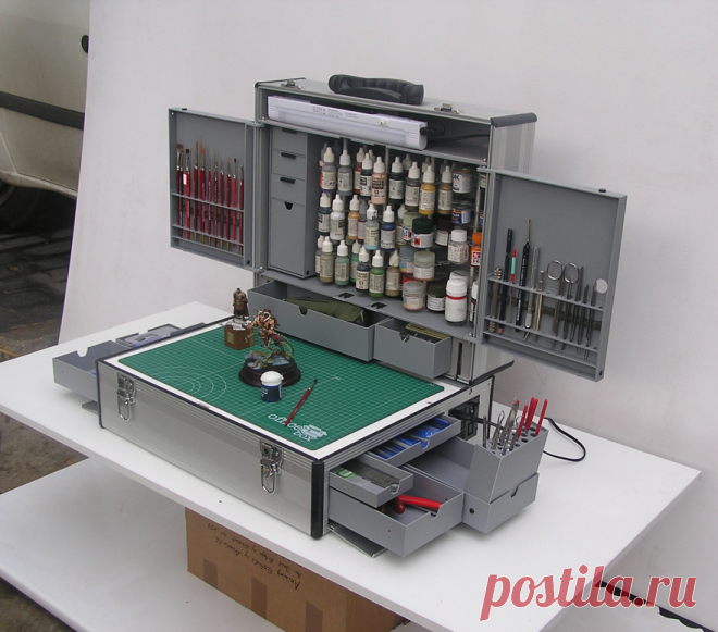 A Workspace in a Briefcase - Core77
