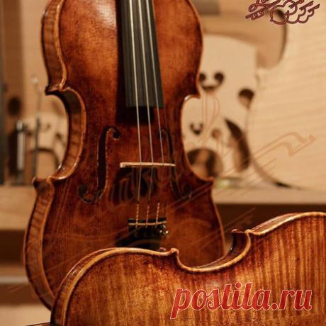 Fine Master Violin with an antique cremonese look and old sound - Laubach violin workshop