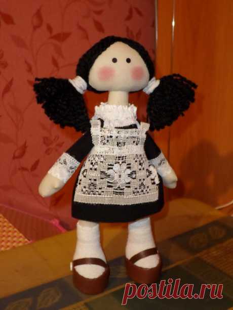 Кукла Лерочка. Сшила ее для выпускницы 2013