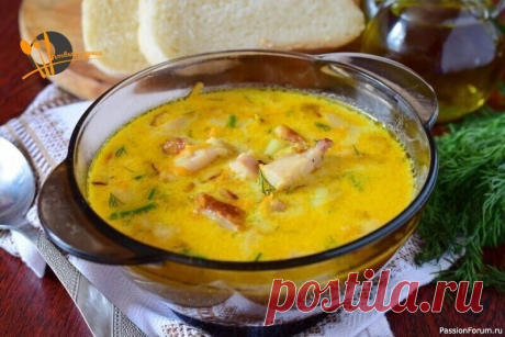 Французский суп с сыром и куриным филе Супчики из французской кухни приходят первыми на ум, когда речь заходит о вкусных первых блюдах. Если все еще не знаете, как приготовить суп из простых продуктов, то этот рецепт для вас.Необходимые ингредиентыДля сырного супа прямиком из Парижа нам понадобятся:Плавленый сырок – 200...
