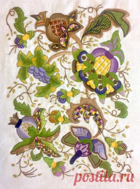 Якобинская вышивка: простые секреты для красивой работы Якобинская вышивка: простые секреты для красивой работыВ якобинской вышивке используется несколько десятков видов швов, причем эти же швы используются и в других видах вышивки, то есть не приходится говорить о технике якобинской вышивки. В интернете довольно много материала на тему...