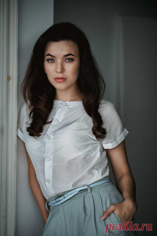 Отболело. Переболеть чувствами и выстроить жизнь заново
У Лепса есть такая песня: «Жизнь входит в берега». Очень точная метафора, ведь пик чувств как раз похож на половодье. Накрывает, заливает, не видно четких границ, не ступить на твердую почву. Человек плавает в темной воде и сам не знает, получится ли выбраться и что там на дне. Но любой разлив сходит, река возвращается в […]
Читай дальше на сайте. Жми подробнее ➡