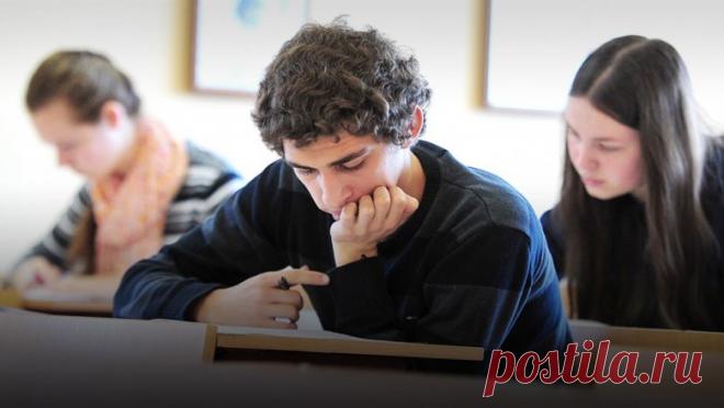 У 9 и 11 классов отменили выпускные экзамены - Новости Mail.ru