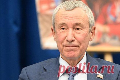 В России ответили на обвинения в планировании нападения на Молдавию. Сенатор Совфеда Андрей Климов заявил, что обвинения в планировании нападения на Молдавию не более чем информационный мусор, целью которого является получение дополнительного финансирования или другие задачи, мало отражающие реальное положение вещей. Он также подчеркнул, что Россия проводит миролюбивую политику.