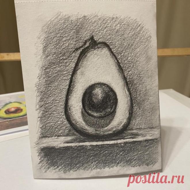 Рисуем авокадо карандашом поэтапно