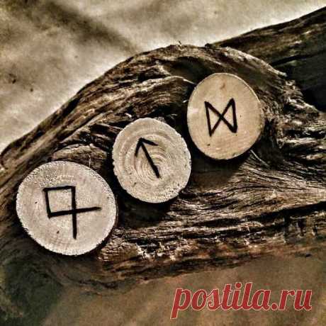Руны и их значение: толкование, описание, скандинавские, применение, самые сильные, фото, магические, древние, Футарк, знаки, в гадании