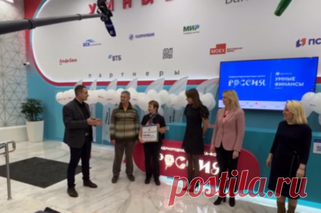 Миллионная посетительница выставки &quot;Россия&quot; получила билеты на «Щелкунчика». Жительница Пензы Светлана Сулейманова сможет посетить спектакль в Большом театре.