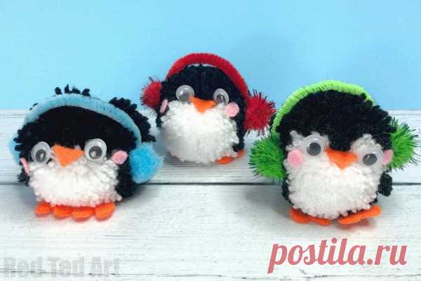 Pom Pom Penguin DIY Ornaments - Red Ted Art Easy Pom Pom Penguin DIY Ornament. Learn how to make a pom pom Penguin for Christmas or Winter. Penguin Ornament or Pompom penguin backpack charm. Adorable.