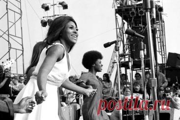 IKE & TINA TURNER НА NEWPORT POP FESTIVAL — VIZIST.ru