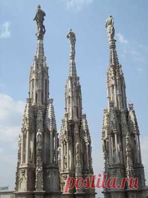 Milan, Italy - WAYN.COM