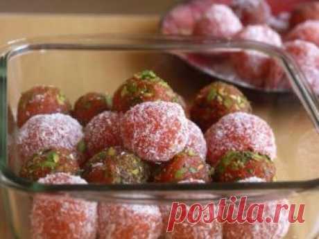 Турецкие морковные трюфели — Восхитительно, как в сказке 


Вкусно и полезно!









Ингредиенты:
средняя морковь — 6-7 штуксахар — 1 ½ стаканакокосовая стружка — 200 грамм (3 ст.л. для посыпки)ванильный сахар — 1 ч.л.лимон — сок ¼порошок корицы — ½ ч.л.р…