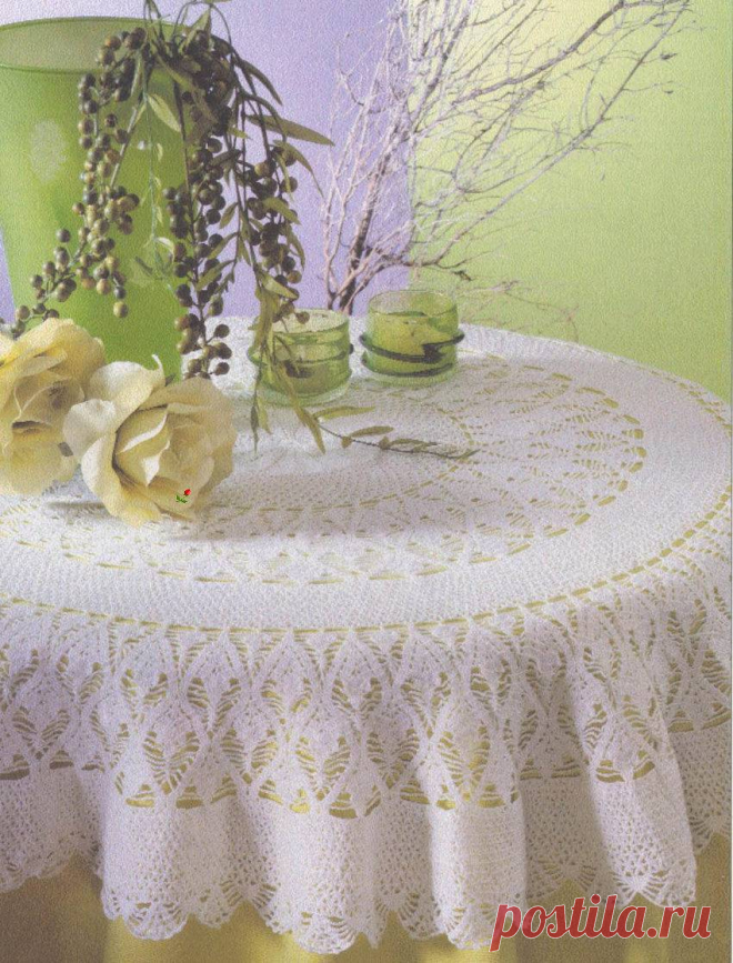 Круглая скатерть крючком.