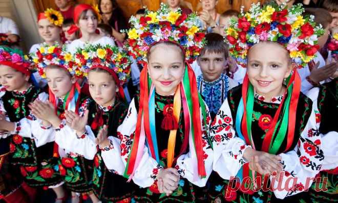 Коли Бог створив Маму. Не забудь сьогодні привітати Маму !