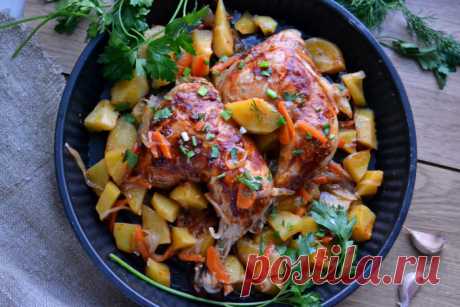 Очень сочная курица «Хозяйка отдыхает» (запекается сразу с картошкой).