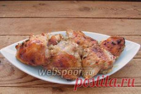 Куриные бёдра на подушке из лука-порея / Болталка / Кулинария