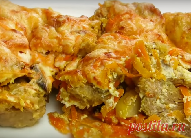 Мясо под морковной шубой: сочное и очень нежное