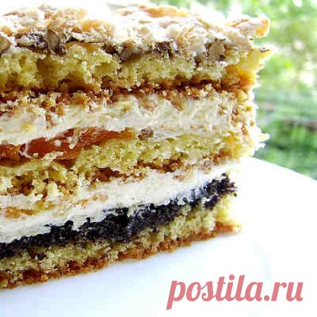 Торт “Люби меня”  Потрясающе сочетание песочного теста и трех вкуснейших начинок