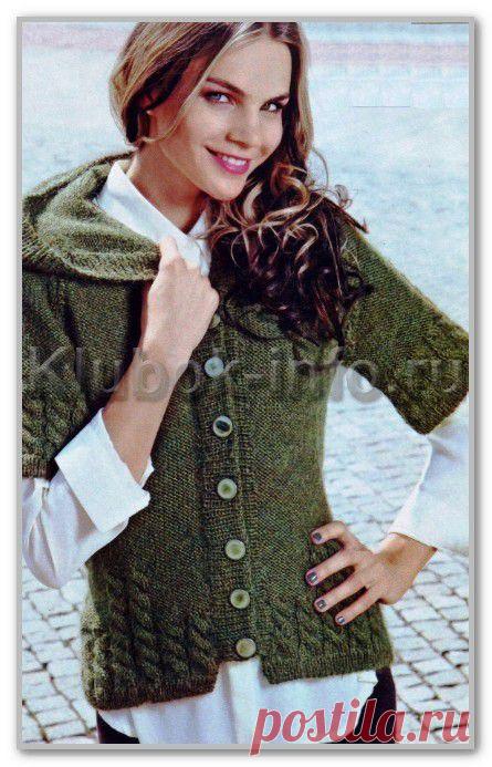 Вязание спицами. Женские модели. Однотонный жакет с капюшоном, и с короткими рукавами. Размеры: 42