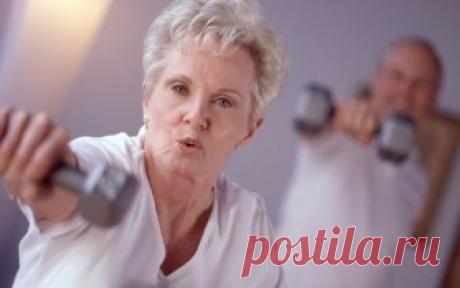 Саркопения: чем старше, тем важнее тренировки С возрастом наше тело стареет, теряет силу, дряблеет — это знают все. Но не все знают, как сильно и как с этим справиться. Давайте разберемся...