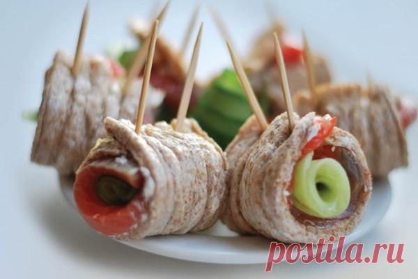 Закусочные роллы из хлебцов