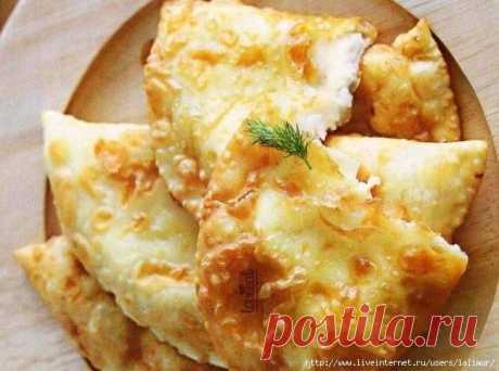 Вкусные домашние чебуреки.