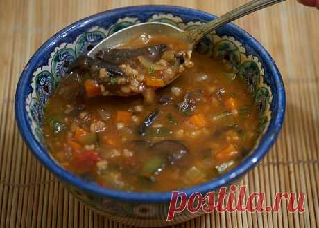 Как сделать рассольник с перловкой без мяса