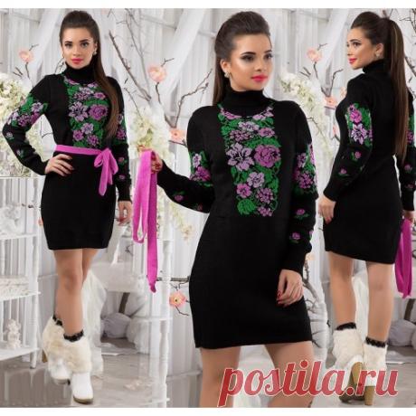 Вязаное платье с цветами