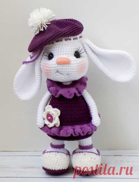 PDF Зайка Злата. FREE amigurumi crochet pattern. Бесплатный мастер-класс, схема и описание для вязания амигуруми крючком. Вяжем игрушки своими руками! Зайка, кролик, заяц, зайчик, rabbit, hare, bunny, hase, lebre, lapin, coelhinho. #амигуруми #amigurumi #amigurumidoll #amigurumipattern #freepattern #freecrochetpatterns #crochetpattern #crochetdoll #crochettutorial #patternsforcrochet #вязание #вязаниекрючком #handmadedoll #рукоделие #ручнаяработа #pattern #tutorial #häkeln #amigurumis
