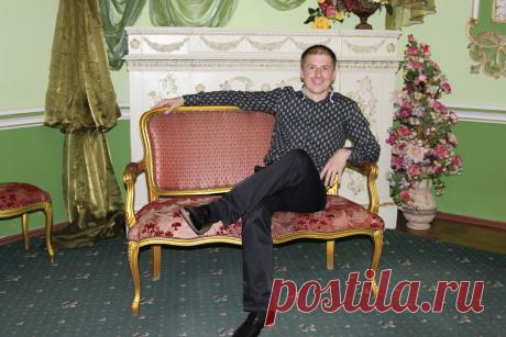 На свадьбе...