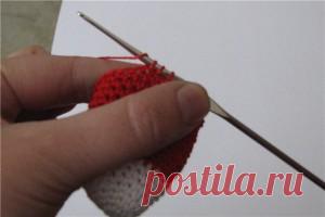 Вкусные клубнички на шляпку.