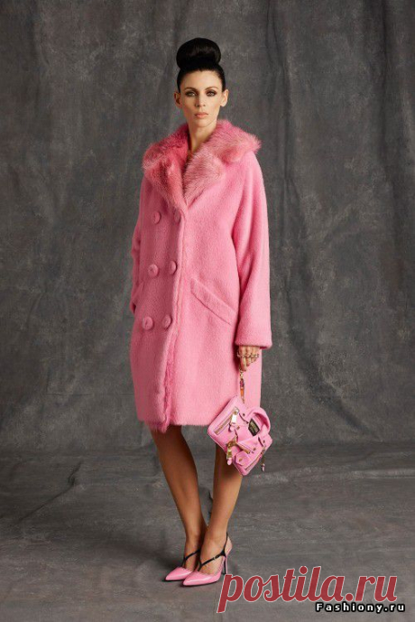 Moschino pre-fall 2015: Джереми Скотт продолжает эпатировать публику | Мода