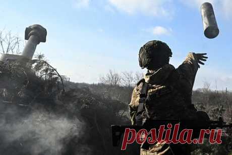 Российские военные отразили 17 атак ВСУ на донецком направлении. Подразделения «Южной» группировки войск на донецком направлении за сутки отразили 17 атак ВСУ. Противнику было нанесено поражение в живой силе и технике в районах населенных пунктов Богдановка, Белая Гора, Артемово, Георгиевка. Общие потери украинских войск на данном направлении составили до 210 бойцов.