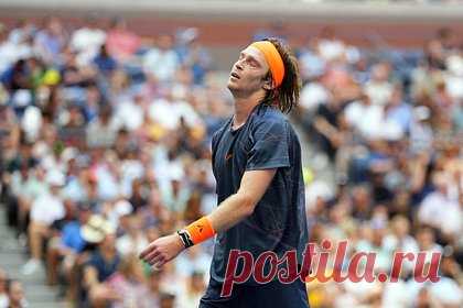 Рублев проиграл польскому теннисисту в финале турнира ATP. Россиянин Андрей Рублев проиграл поляку Хуберту Хуркачу в финале турнира Ассоциации теннисистов-профессионалов (ATP) в Шанхае. Представитель России потерпел поражение в трех сетах (3:6, 6:3, 6:7). Спортсмены провели на корте 2 часа и 6 минут. Рублев был посеян на турнире под пятым номером, а Хуркач — под 16-м.