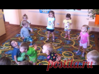 Дети очень любят танцевать :)