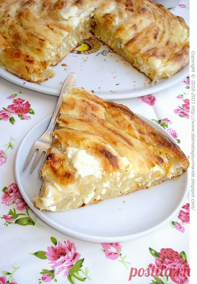 Dalmatia Gourmande: Bosanska sirnica (izgubljeni bakin recept)/Bosnian cottage cheese phyllo pie (grandma's lost recipe)