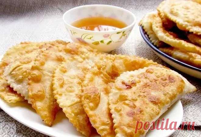 Чебуреки по-казахски: беспроигрышный рецепт
