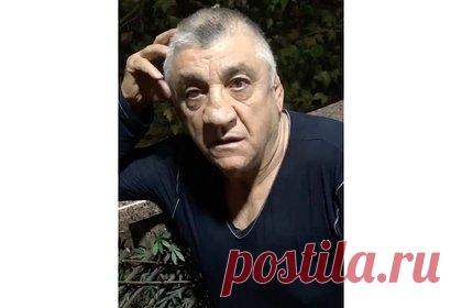 Стали известны подробности задержания мэра Кизилюрта. Мэра Кизилюрта Магомеда Магомедова задержали сотрудники ФСБ на рабочем месте. Его подозревают в хищении бюджетных средств. В настоящий момент чиновника везут в Москву. Расследованием занимается Центральный аппарат Следственного комитета России. В 2012-2021 годах он занимал в Дагестане должность министра спорта.