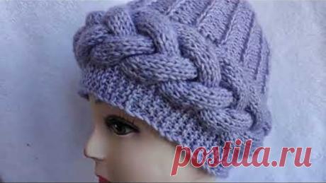 Шапка с поперечной объемной косой на любой размер, спицами