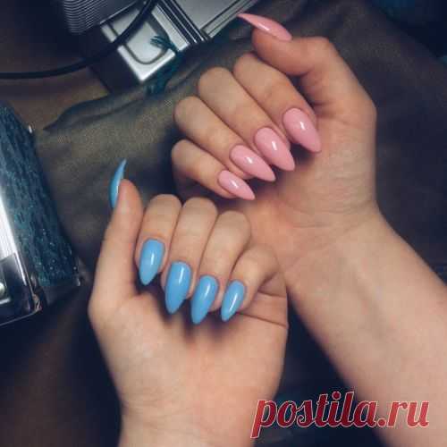 Разный маникюр на двух руках 