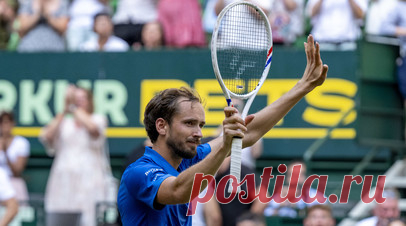 Медведев впервые за 15 месяцев вышел в финал ATP. Российский теннисист Даниил Медведев вышел в финал турнира ATP впервые за 15 месяцев. Читать далее