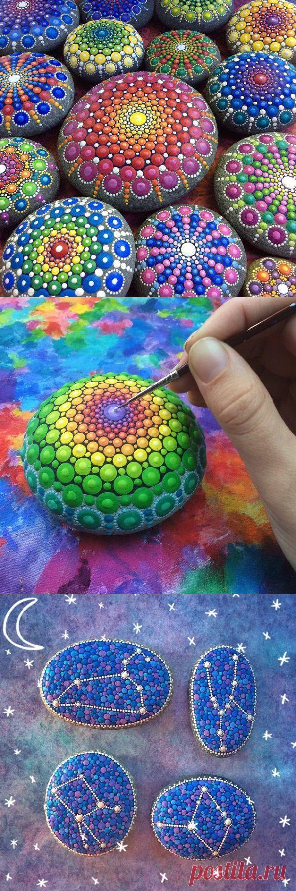 Художница рисует на камнях тысячи крошечных точек, создавая красочные мандалы