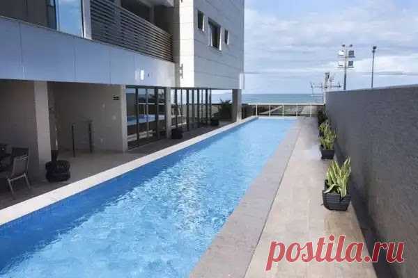 Vídeo mostra momento em que piscina desaba em prédio de Itaparica, Vila Velha