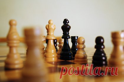 Восьмилетний россиянин победил 25-летнего шахматиста на чемпионате мира. Восьмилетний шахматист из России Роман Шогджиев победил гроссмейстера из Норвегии Юхана-Себастьяна Кристиансена во втором матче чемпионата мира по рапиду и блицу, проходящего в Самарканде. Россиянин играл белыми фигурами, партия закончилась на 71-м ходу. Сопернику Шогджиева 25 лет.