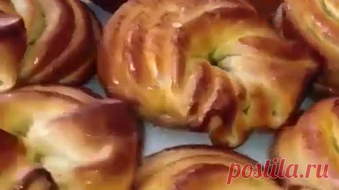 ⠀Булочки с сахаром