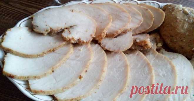 Как приготовить куриную грудку для бутербродов детям в школу и мужу на работу. Себе в ней тоже не отказываю, даже после 18:00. Всего одну минуту готовим мясо на плите, а дальше оставляем, и оно доходит само . Это выгодно для любой хозяйки: вечером заложила, а на утро готово.