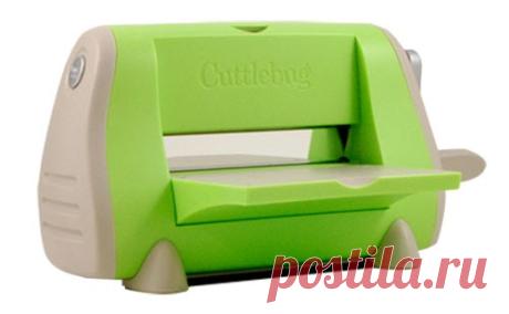 Cuttlebug per lo stivale / Cuttlebug for Italians Eccola qua... la Cuttlebug. Negli States alcuni specialisti in medicina e psichiatria hanno addirittura scoperto una sindrome nota come Cutt...
