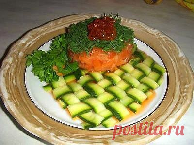 Коврик из огурца для декорирования закусок