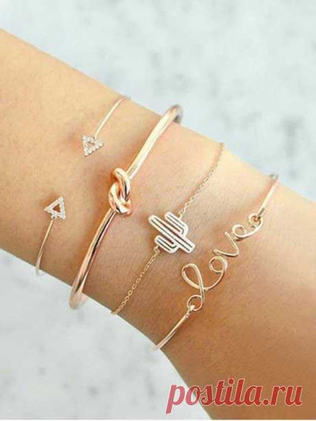 Vintage Rhinestone Arrow LOVE Alloy Bracelet Set   GOLD [49% OFF] [HOT] 2020 Vintage Rhinestone Arrow LOVE Alloy Bracelet Set In GOLD | ZAFUL    Item Type: Cuff Bracelet Gender: For Women Style: Trendy Shape/Pattern: Letter Weight: 0.0288kg Package: 4 x Bracelet